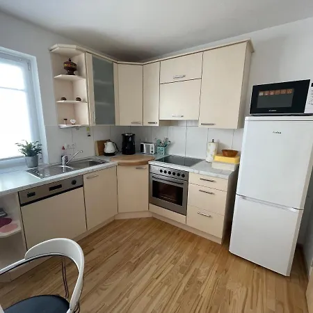Schoene Ferienwohnung In Augsburg/ 94M^2 Appartement *