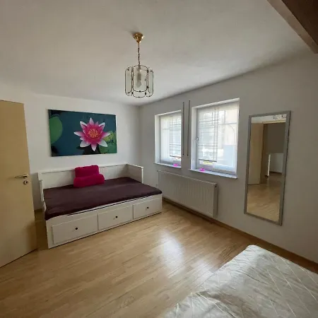 Schoene Ferienwohnung In Augsburg/ 94M^2 *