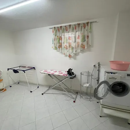 Schoene Ferienwohnung In Augsburg/ 94M^2 Appartement
