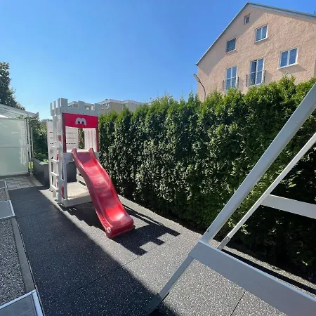 Schoene Ferienwohnung In Augsburg/ 94M^2 *
